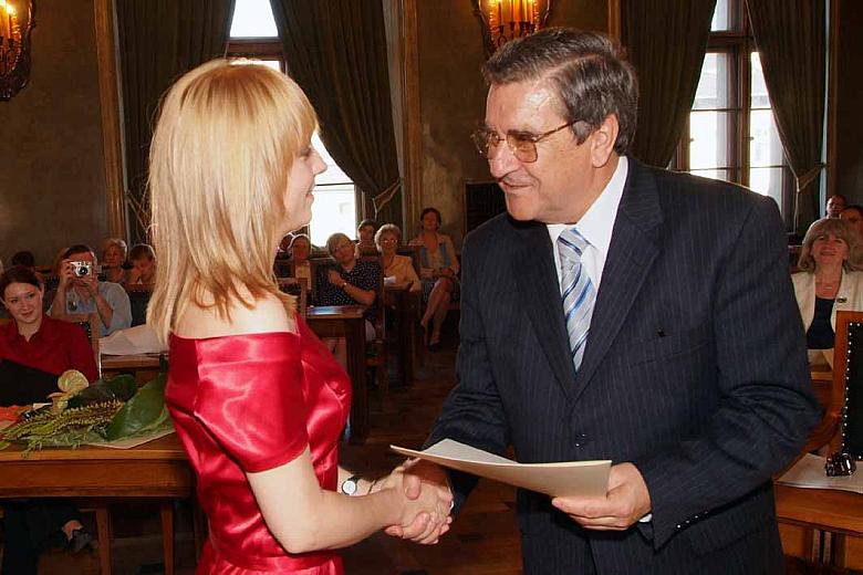 Stypendia przyznawane są szczególnie utalentowanym młodym artystom oraz twórcom kultury i sztuki, działającym na terenie Gminy M