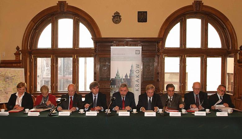 W konferencji prasowej udział wzięli (od lewej): Grażyna Leja, Pełnomocnik Prezydenta Miasta ds. Turystyki i Marketingu, Stanisł