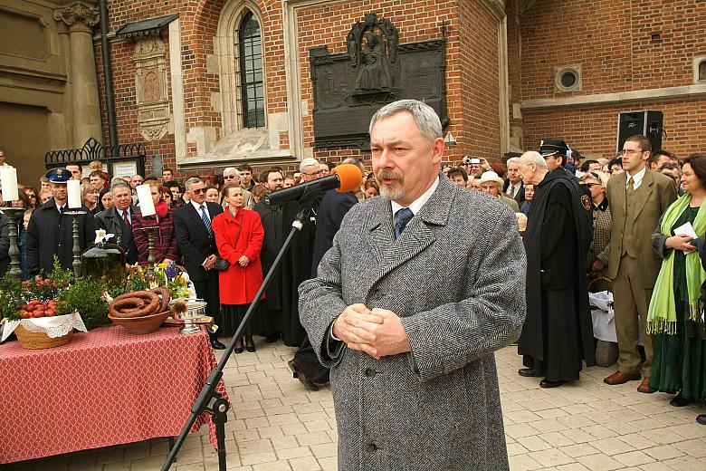 Prezydent Jacek Majchrowski powitał krakowian i złożył świąteczne życzenia. 