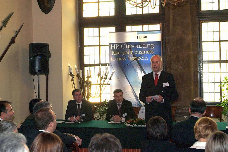 Hewitt Associates to czołowy światowy dostawca usług 
w dziedzinie doradztwa 
i outsourcingu personalnego.