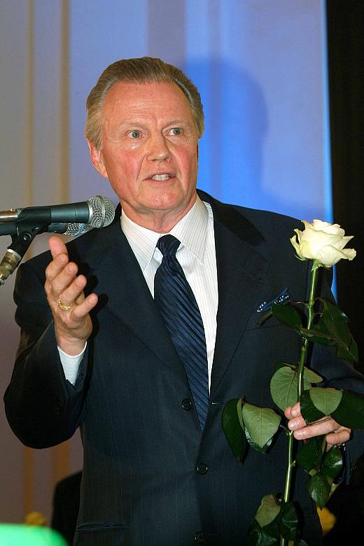 Na premierze obecny był 
Jon Voight, odtwórca roli 
Jana Pawła II.