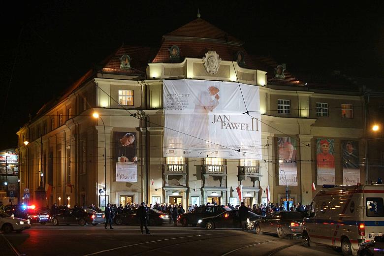 Uroczysta premiera filmu "Jan Paweł II" odbyła się 
w Filharmonii im. Karola Szymanowskiego w Krakowie.