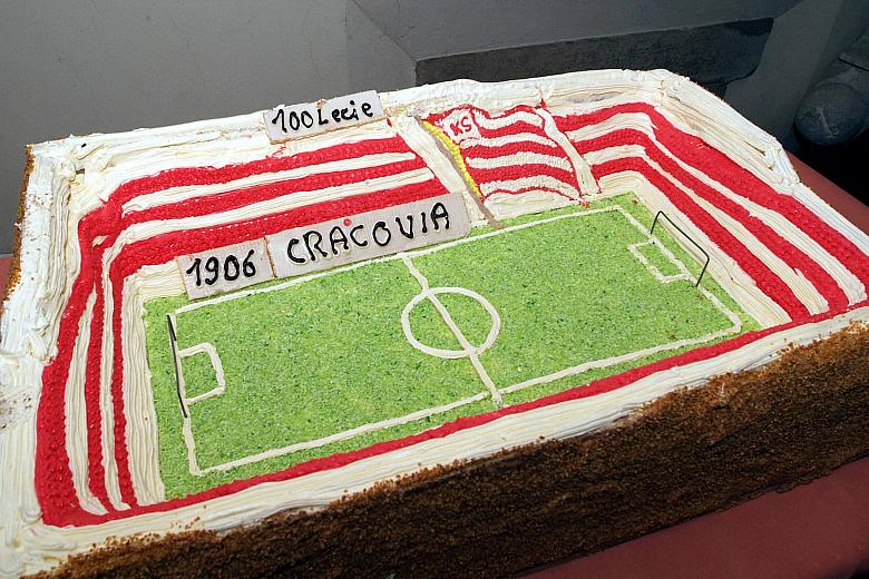 ...i w kształcie stadionu "Cracovii". 