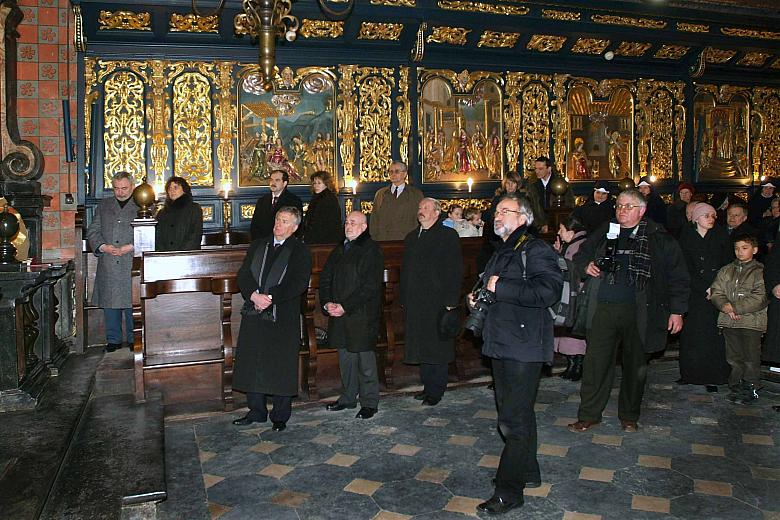 We mszy św. uczestniczył prof. dr hab. Jacek Majchrowski, Prezydent Miasta Krakowa z małżonką oraz dr inż. Paweł Pytko, Przewodn
