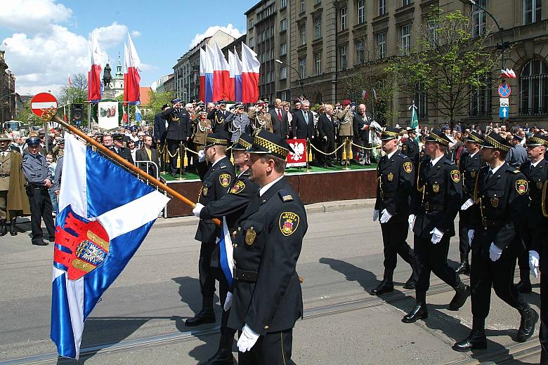 Kompania honorowa Straży Miejskiej. 