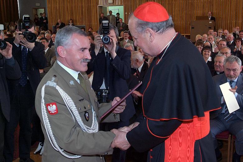 Gratulacje od gen. broni Mieczysława Bieńka, Dowódcy 2. Korpusu Zmechanizowanego.