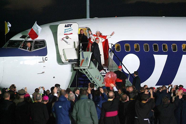 Ostatnie chwile na polskiej ziemi przed odlotem do Rzymu.