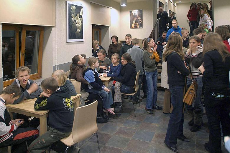 W trakcie wizyty Prezydent Miasta Krakowa oraz zaproszeni goście zwiedzili...