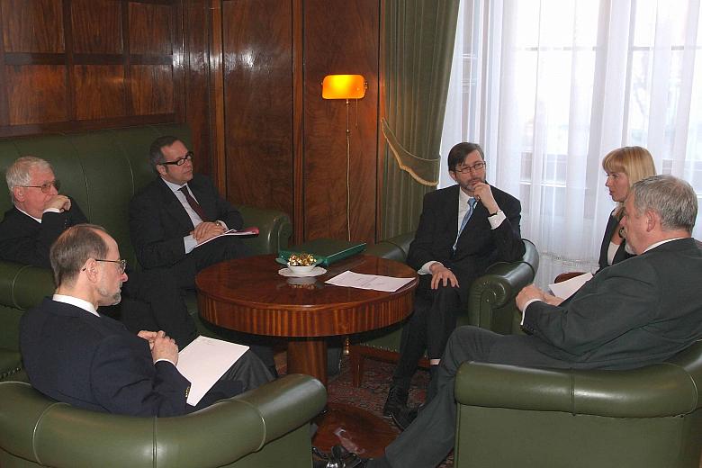 W spotkaniu udział wzięli także: Michel Redouté, Konsul Honorowy Królestwa Belgii dla Polski Południowej, Eric De Clercq, Radca 