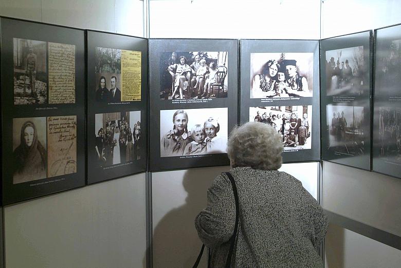 ...podczas wernisażu wystawy "Czas zatrzymany"...