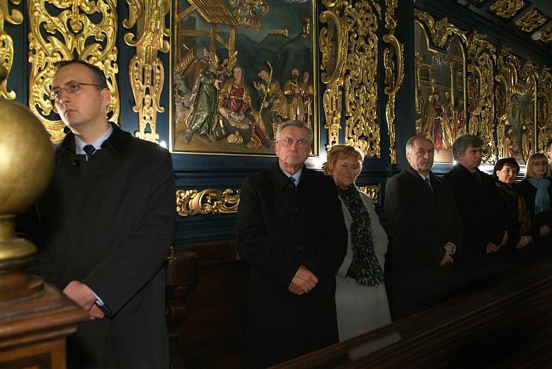 Przedstawiciele władz samorządowych...