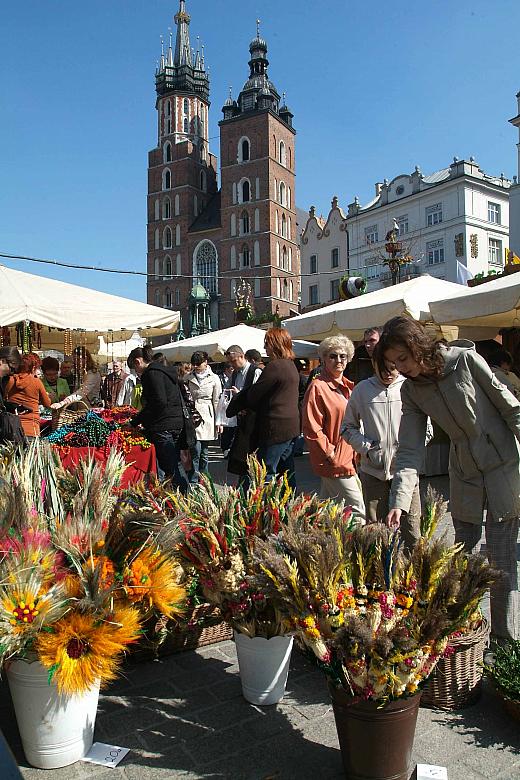 ...w przepięknej scenerii krakowskiego Rynku.