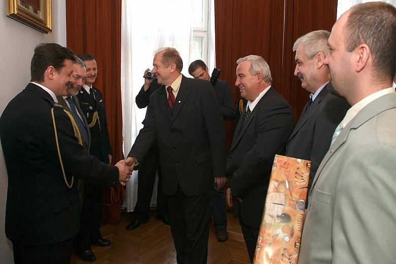 ...oraz licznie przybyli przedstawiciele władz państwowych i samorządowych.