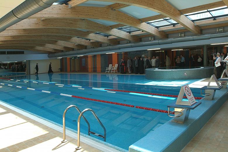 ...urządzenia rekreacyjne m.in basen...