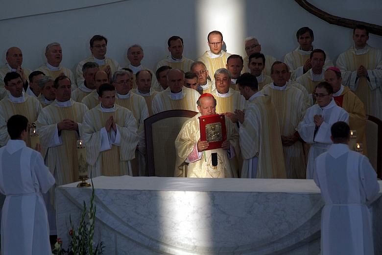 Mszę koncelebrował Metropolita Krakowski ks. kardynał Stanisław Dziwisz...