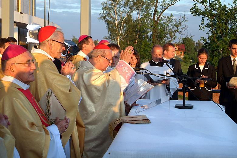 ...który w wygłoszonej homilli przypomniał, że pamiętne słowa "Nie lękajcie się!", padły z ust Papieża Polaka po raz p