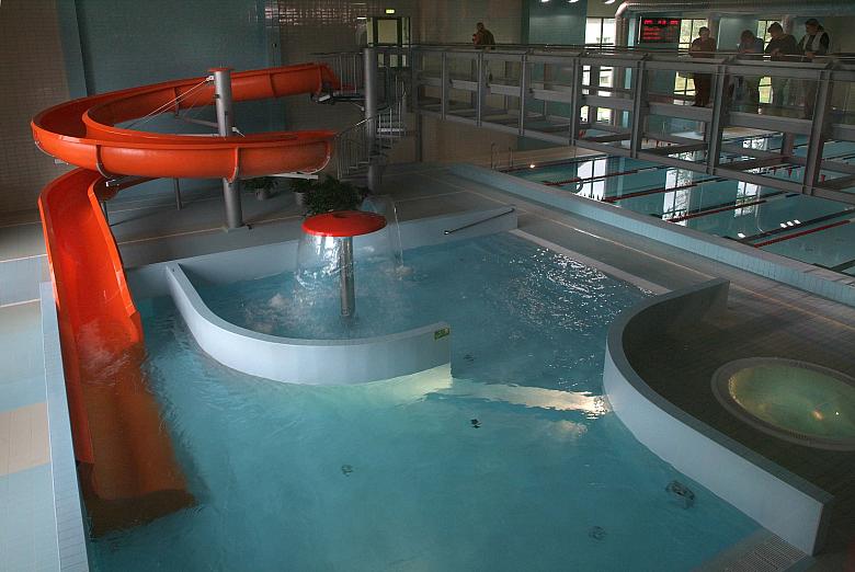 ...ale także krakowianom, dając  możliwość rekreacji w świetnych warunkach...