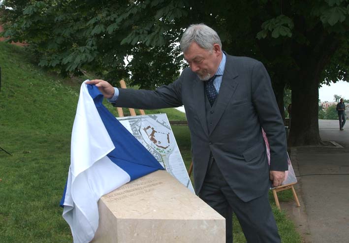 Prezydent Miasta prof. Jacek Majchrowski odsłonił kamień...