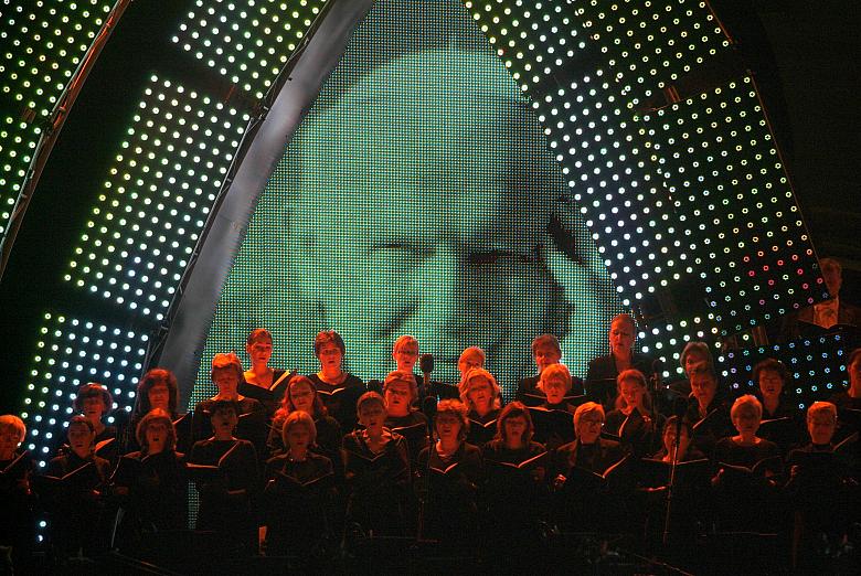 Była wśród nich twarz Jana Pawła II. Nie był to przypadek. "Beatus Vir" czyli "Mąż błogosławiony" skomponowa