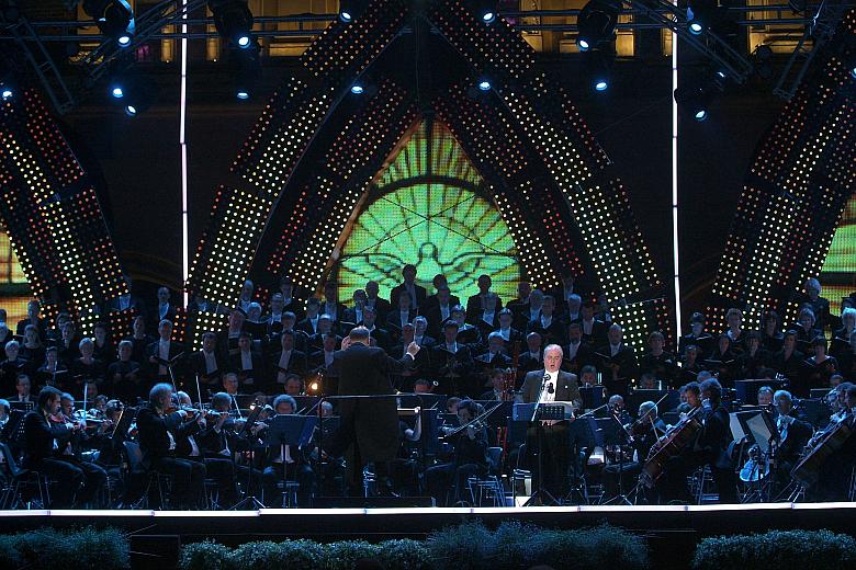 ...którzy mieli szczęście znaleźć się tego wieczoru na krakowskim Rynku.