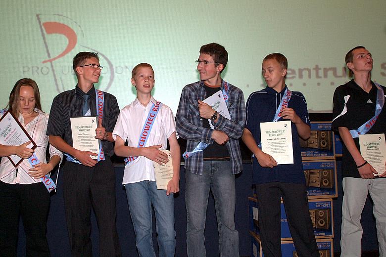 Tegoroczni "Siemachowcy Roku" to: Monika Paprocka, Damian Baranowski, Michał Kubal, Paweł Krzepina, Mateusz Zieliński,