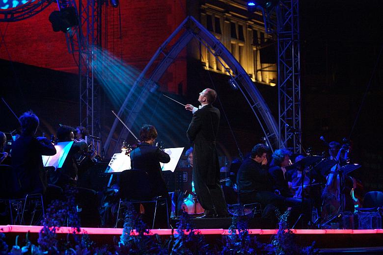 Utwór był z pewnością wielkim wyzwaniem dla dyrygenta i wykonawców.