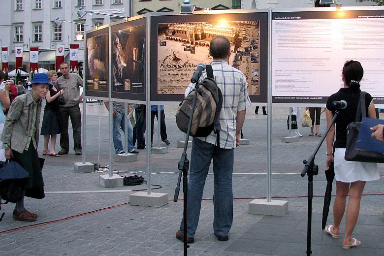 Krakowianie i turyści będą mogli zapoznać się z tajemniczym światem ukrytym pod płytą Rynku Głównego.