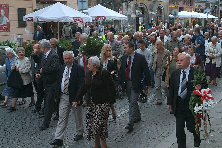 Wśród idących w pochodzie było wiele znanych, krakowskich postaci...