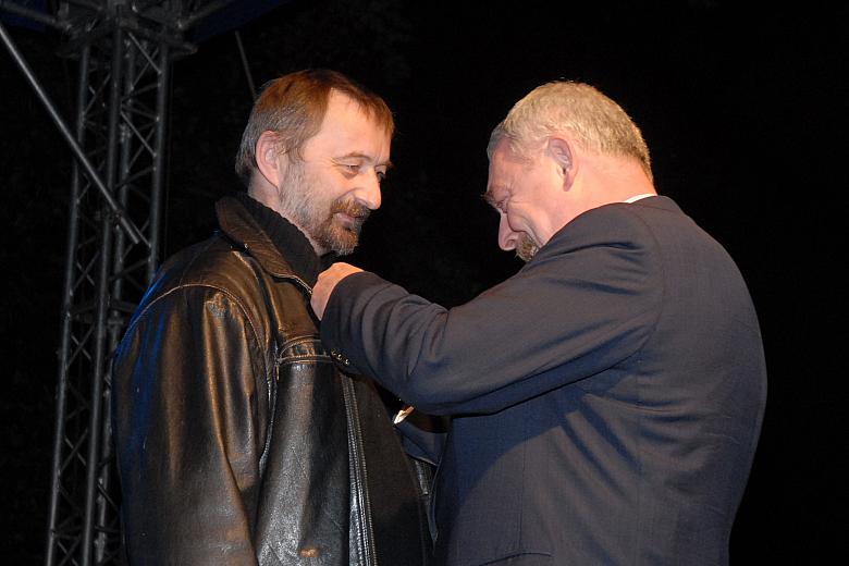 Odznaką został również uhonorowany artysta grafik Witold Siemaszkiewicz.