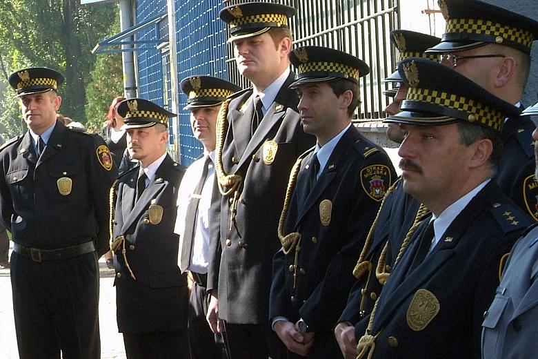 ...z uwagą wysłuchali funkcjonariusze Straży.