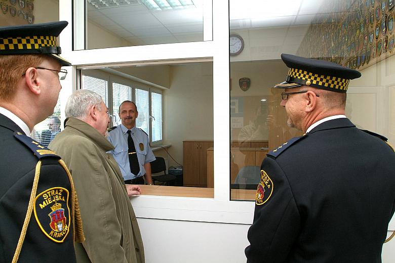 ...a Naczelnik zaprezentował wnętrza nowej siedziby.