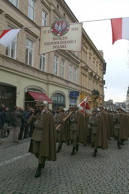 Pochód ruszył Drogą Królewską na Plac Matejki. 