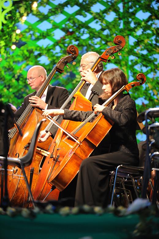 ...oraz towarzyszyła...