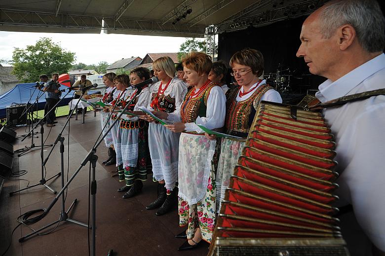Podczas dożynek nie może zabraknąć tradycyjnego "ośpiewania".