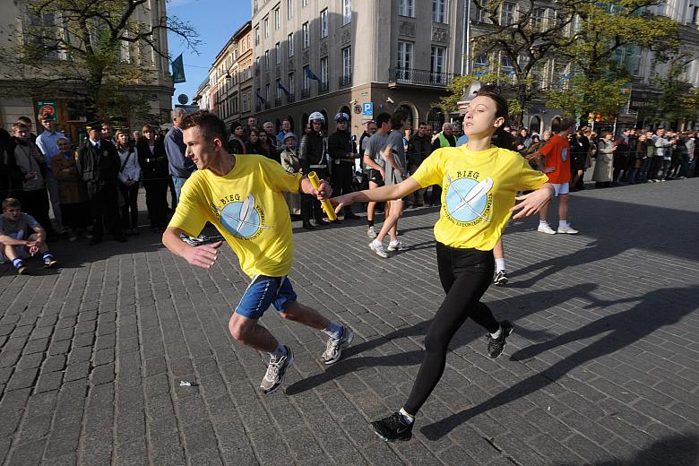 Młode zawodniczki i młodzi zawodnicy walczyli dzielnie.