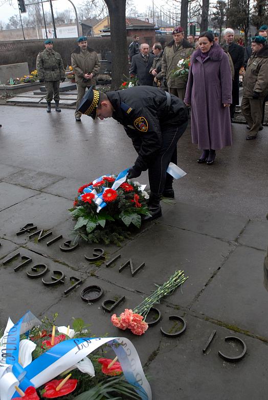 ...wieniec od Rady Miasta Krakowa złożyła Wiceprzewodnicząca Marta Patena.