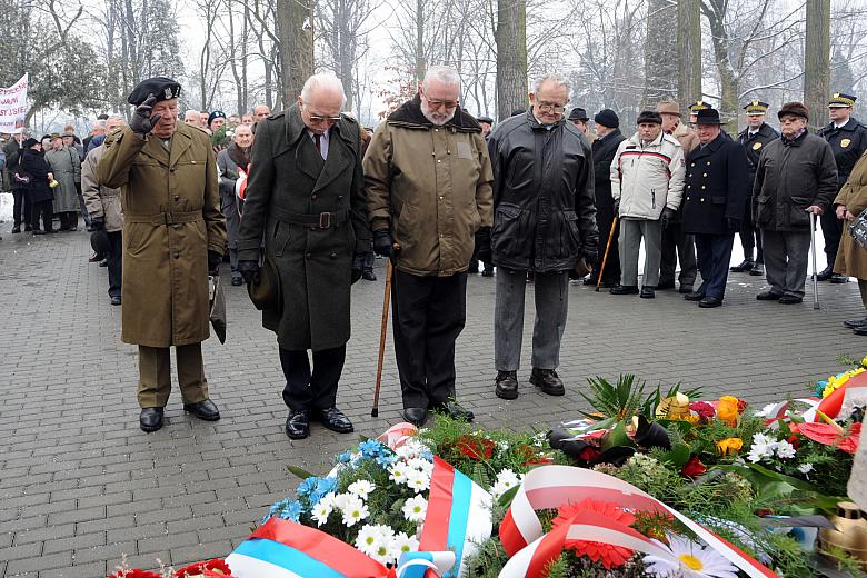 ...członkowie organizacji kombatanckich.