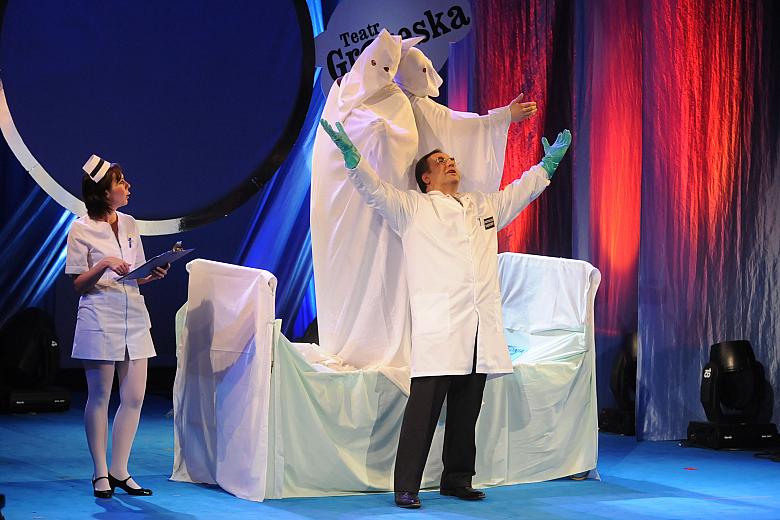 Janusz Sepioł zaprezentował tekst Mariusza Parlickiego "Sekcja po ekshumacji".