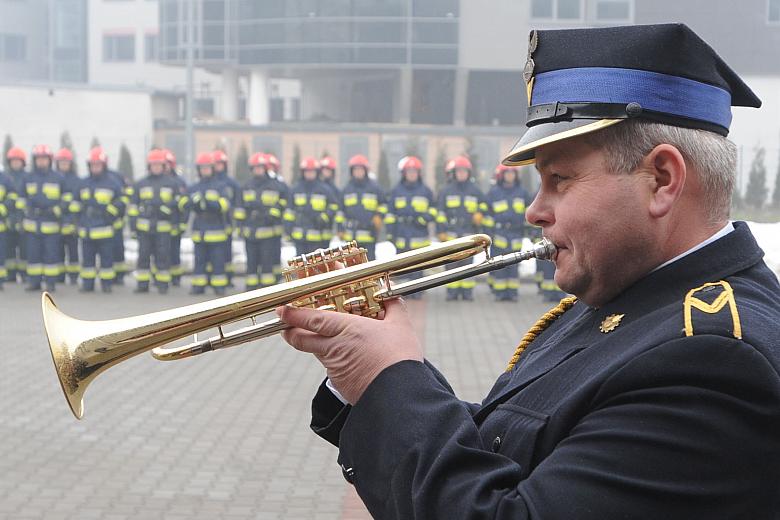 ...odegrano hejnał...