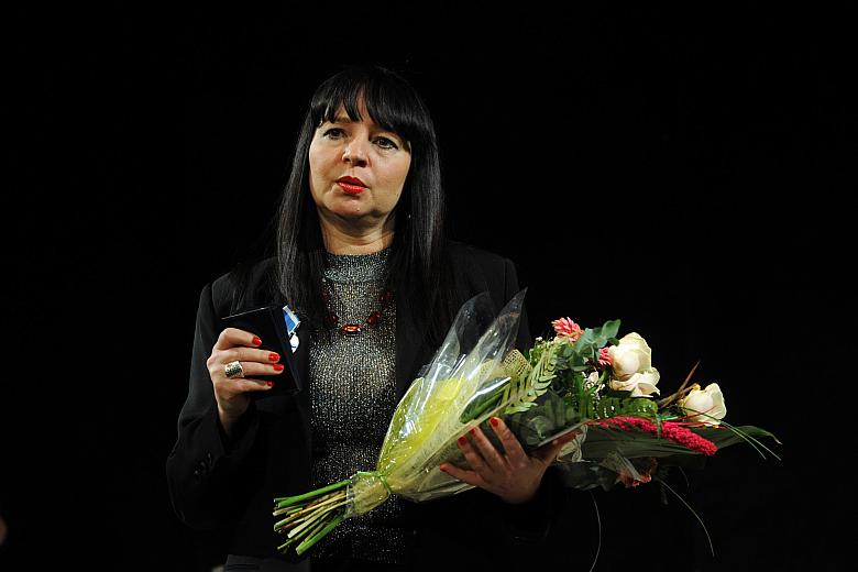 ... Alina Kamińska - która zabrała później głos w imieniu odznaczonych ...