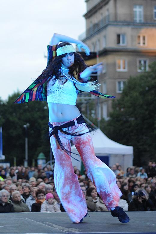 Na scenie pojawiły się niezwykłe, zwiewne postacie...