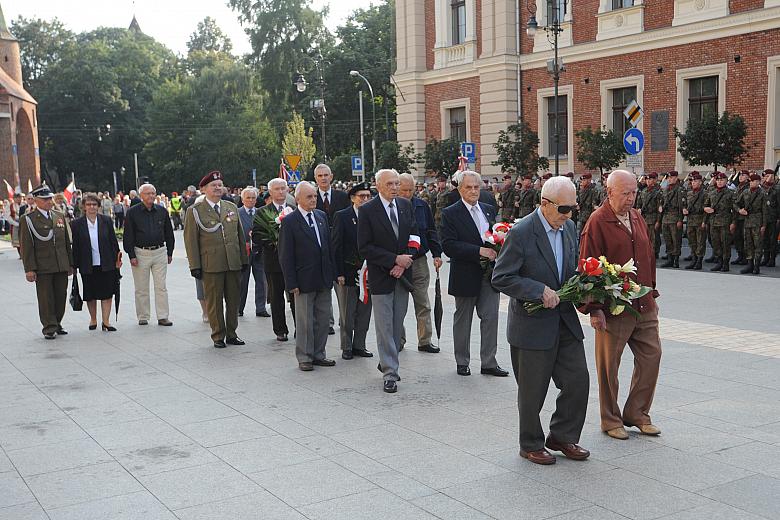 ...ostatni żołnierze II Rzeczypospolitej i bojownicy Polski Podziemnej.