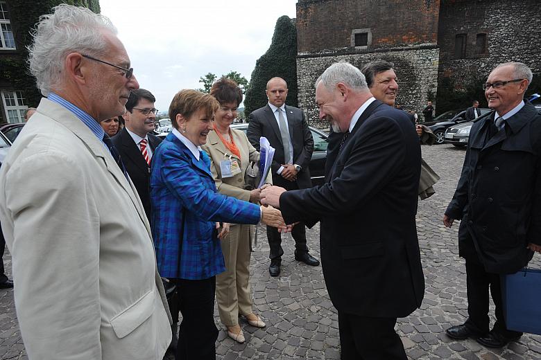 W powitaniu uczestniczyli między innymi: Marie-Therese Duffy-Haeusler, Dyrektor Przedstawicielstwa Komisji Europejskiej w Polsce