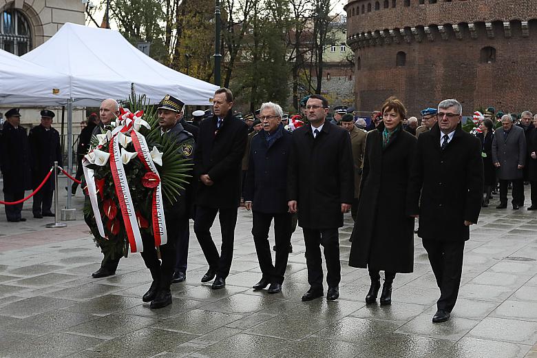 BS KR PL 20171111 033A1699