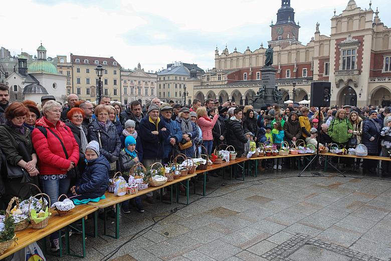 BS KR 20180331 IMGL2913