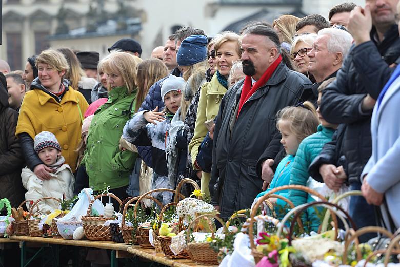 BS KR 20180331 IMGL2952