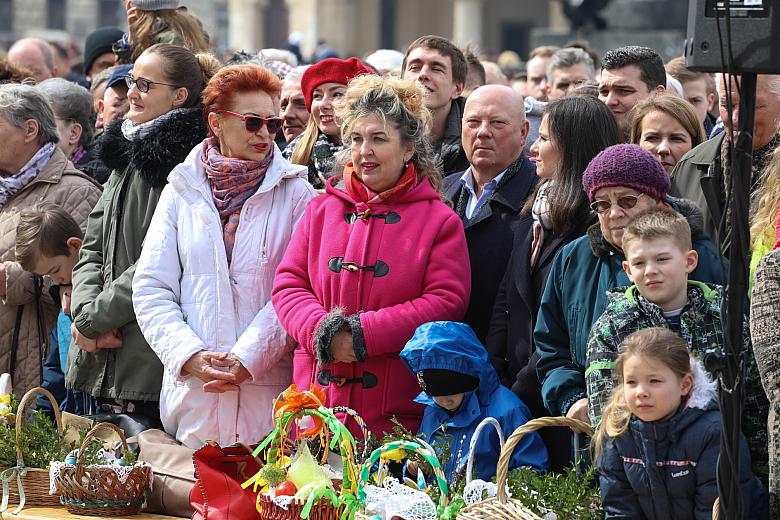 BS KR 20180331 IMGL2991