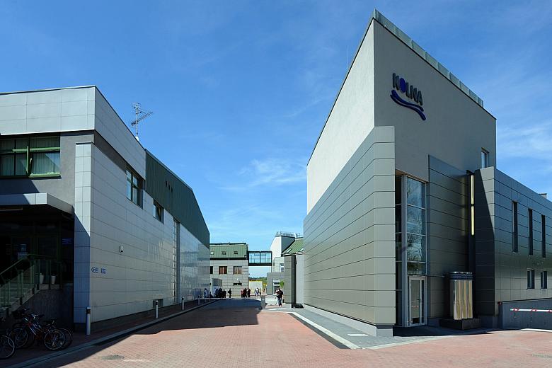 Obiekt, do którego dołączono właśnie bazę hotelową z blisko 150 miejscami noclegowymi o wysokim, 4-gwiazdkowym standardzie, to k