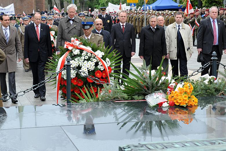 ...delegacja krakowskiego Korpusu Konsularnego,...