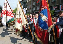 Sztandary organizacji kombatanckich 
i niepodległościowych.